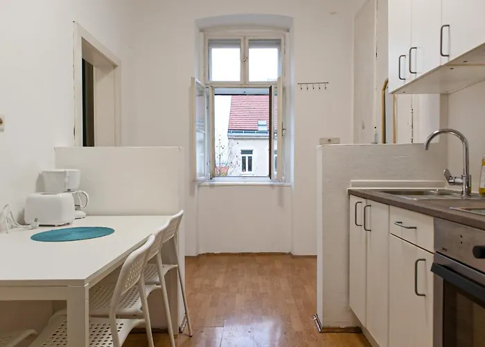 Cozy 2br - Near Wiener Stadthalle Wien